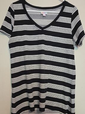 Women’s V-Neck Black & White Striped Tee